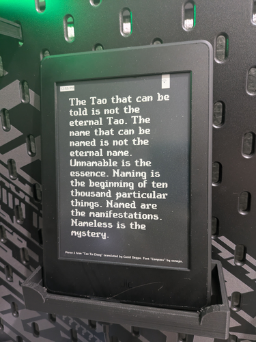 photo of the kindle displaying the same quote image as above